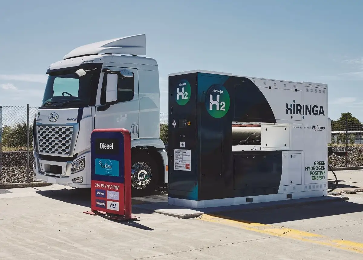 Hiringa hydrogen refuelling station at Waitomo Te Rapa, Hamilton.