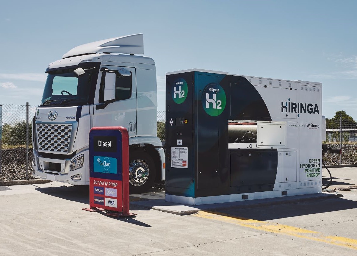 Hiringa hydrogen refuelling station at Waitomo Te Rapa, Hamilton.