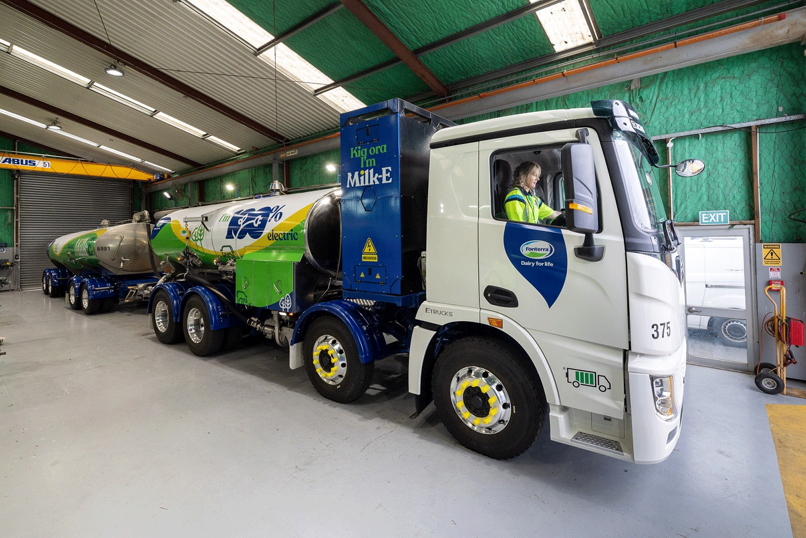 “Milk-e” is New Zealand’s (and possibly the world’s) first electric milk tanker. 