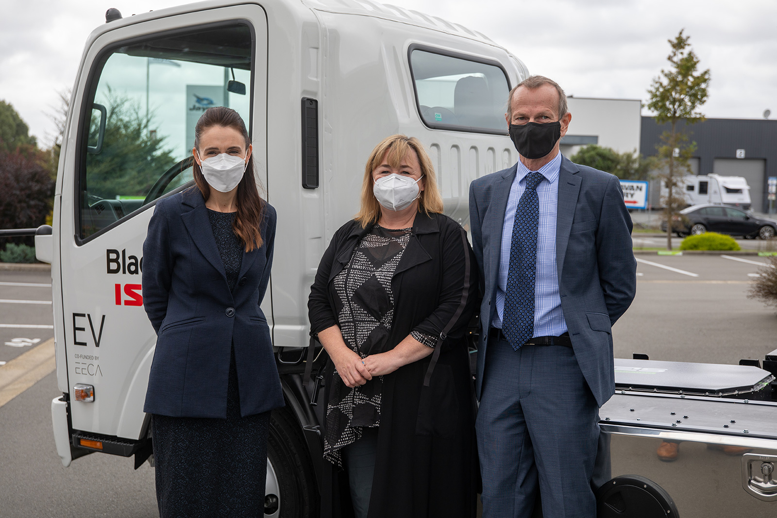 Prime Minister Jacinda Arden, Minister of Energy and Resources Dr Megan Woods and EECA Transport Manager Richard Briggs at the LETF announcement in Christchurch.. 